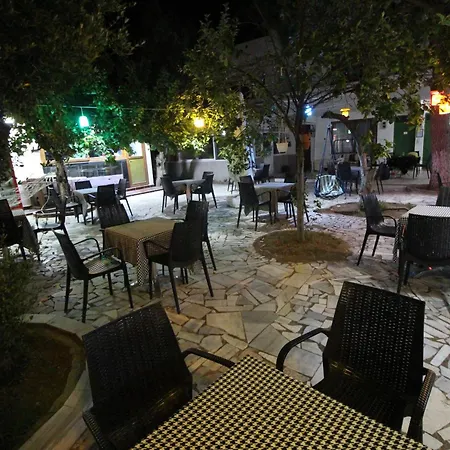 Avsar Hotel