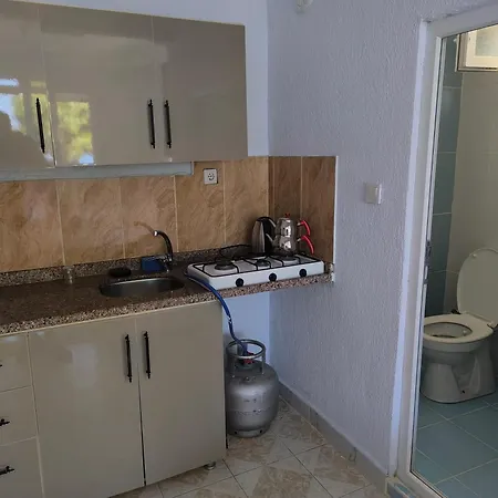Avsar Hotel
